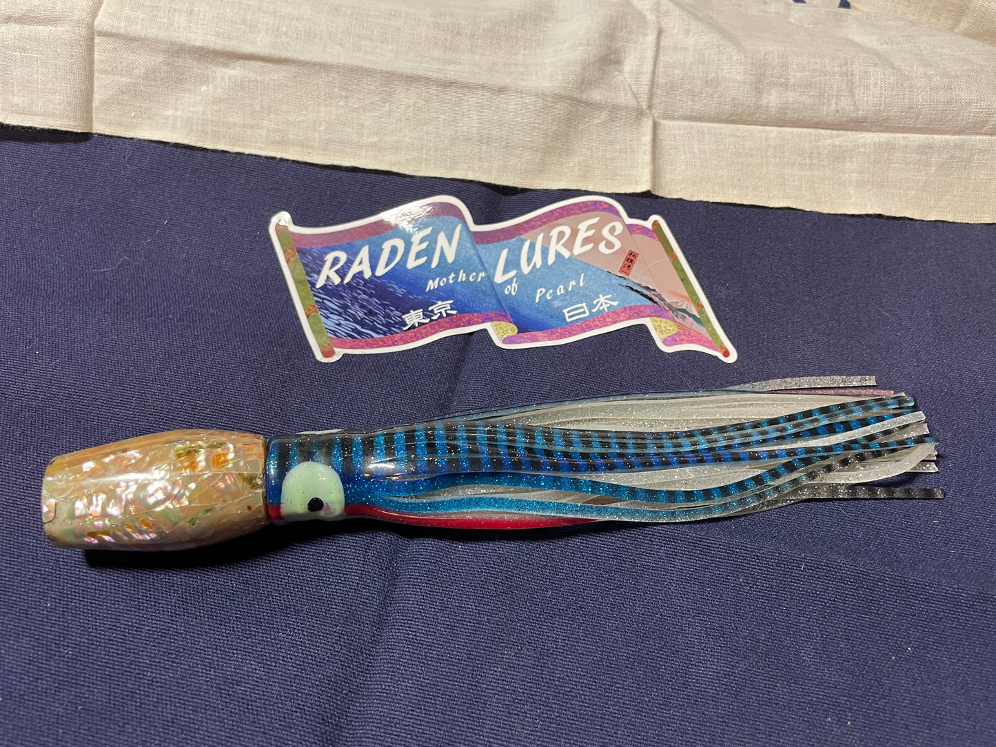 Japanese Raden Lure. Big Game Lure,Tuna ,10.5 " scoop mother of pearl.